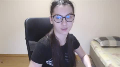 Snapshot of vivianngray chatting on March 2025 09:06:02 PM Vivian Gray online show from March 2025 09:06:02 PM