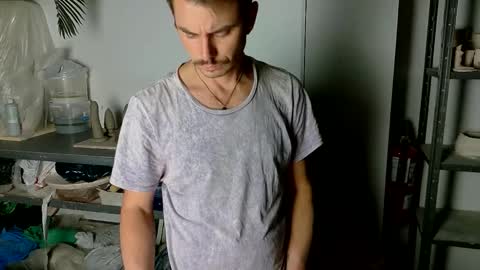 Viv online show from October 2025 11:50:01 PM