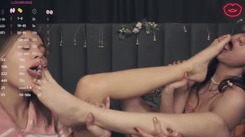 Nelly and Mari online show from January 2025 10:18:02 AM