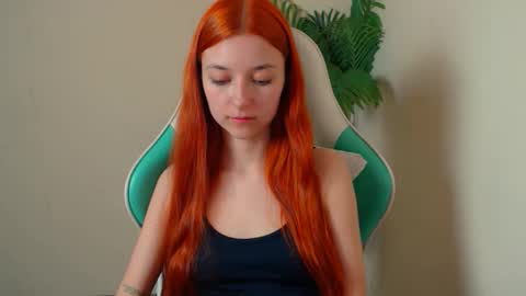 Vivien online show from April 2026 07:58:02 PM