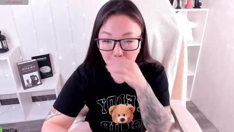 Vivien online show from April 2026 12:13:02 AM