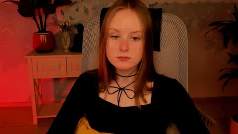 Snapshot of vivienleeigh chatting on December 2024 04:49:02 PM Vivien online show from December 2024 04:49:02 PM