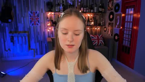 Snapshot of vivienleeigh chatting on December 2024 05:26:02 PM Vivien online show from December 2024 05:26:02 PM