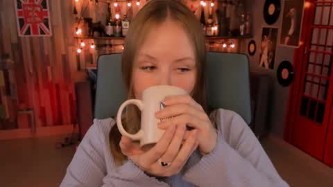 Snapshot of vivienleeigh chatting on December 2024 01:28:02 PM Vivien online show from December 2024 01:28:02 PM
