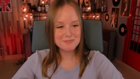 Snapshot of vivienleeigh chatting on December 2024 04:40:02 PM Vivien online show from December 2024 04:40:02 PM