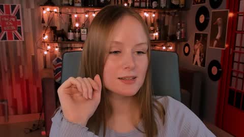 Snapshot of vivienleeigh chatting on December 2024 07:44:01 PM Vivien online show from December 2024 07:44:01 PM