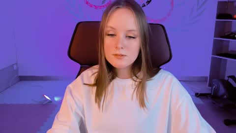 Snapshot of vivienleeigh chatting on December 2024 07:13:02 PM Vivien online show from December 2024 07:13:02 PM