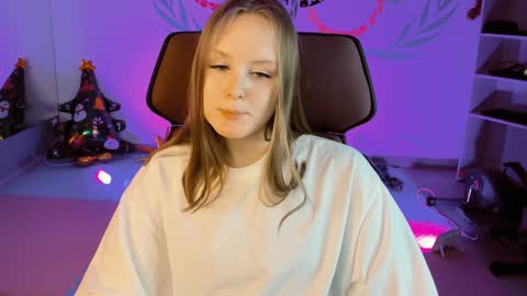 Snapshot of vivienleeigh chatting on December 2024 08:42:02 PM Vivien online show from December 2024 08:42:02 PM