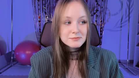 Snapshot of vivienleeigh chatting on February 2025 09:04:02 AM Vivien online show from February 2025 09:04:02 AM