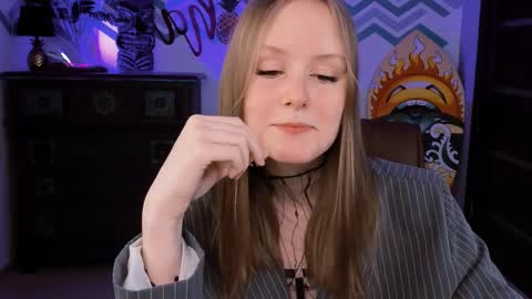 Snapshot of vivienleeigh chatting on February 2025 06:23:01 PM Vivien online show from February 2025 06:23:01 PM