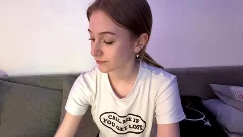 Kristy online show from April 2026 06:10:01 PM