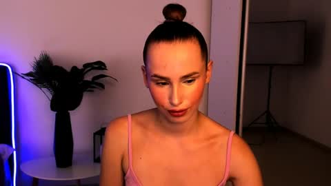 Snapshot of vivistar65 chatting on June 2026 01:24:02 PM vivistar65 online show from June 2026 01:24:02 PM