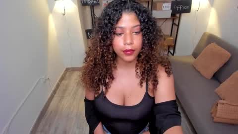 Vixenia online show from April 2026 12:31:01 AM