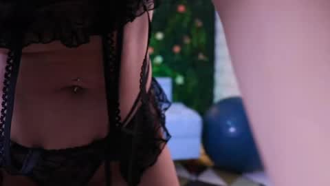 Vixen Inner online show from April 2026 11:30:02 PM