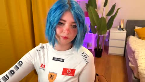 Snapshot of vixenp chatting on December 2024 05:15:02 PM Polly Online mostly at 9pm-2am UK Time online show from December 2024 05:15:02 PM