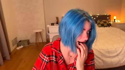 Snapshot of vixenp chatting on December 2024 05:00:01 PM Polly Online mostly at 9pm-2am UK Time online show from December 2024 05:00:01 PM