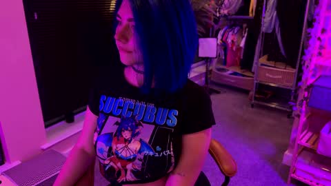 Snapshot of vixenp chatting on October 2025 05:54:02 PM Polly Online mostly at 9pm-2am UK Time online show from October 2025 05:54:02 PM