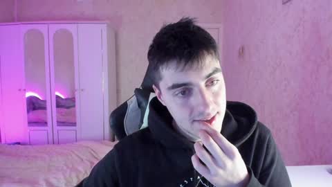 Snapshot of vlad1605 chatting on December 2024 03:42:02 PM Martin online show from December 2024 03:42:02 PM