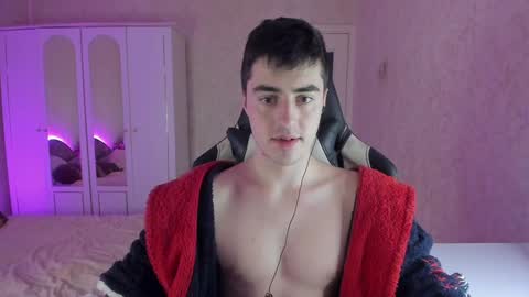 Snapshot of vlad1605 chatting on December 2024 03:02:01 PM Martin online show from December 2024 03:02:01 PM