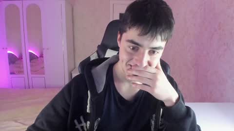 Snapshot of vlad1605 chatting on January 2025 02:43:01 PM Martin online show from January 2025 02:43:01 PM