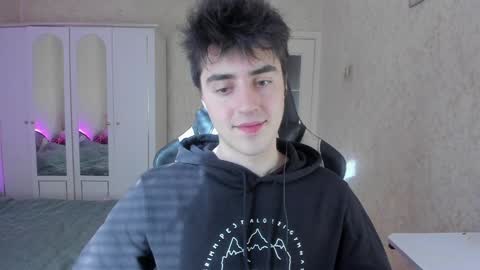 Snapshot of vlad1605 chatting on February 2025 07:50:01 AM Martin online show from February 2025 07:50:01 AM