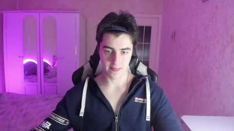 Snapshot of vlad1605 chatting on February 2025 02:47:02 AM Martin online show from February 2025 02:47:02 AM