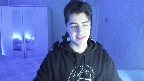 Snapshot of vlad1605 chatting on March 2025 05:25:01 PM Martin online show from March 2025 05:25:01 PM