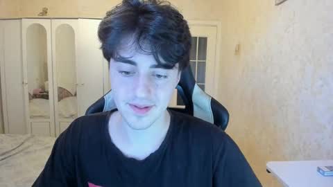 Snapshot of vlad1605 chatting on September 2025 11:54:01 AM Martin online show from September 2025 11:54:01 AM