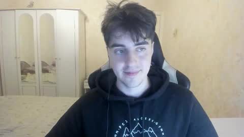 Snapshot of vlad1605 chatting on October 2025 01:41:02 PM Martin online show from October 2025 01:41:02 PM