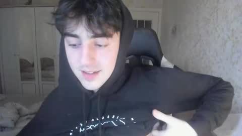 Snapshot of vlad1605 chatting on October 2025 12:28:01 PM Martin online show from October 2025 12:28:01 PM