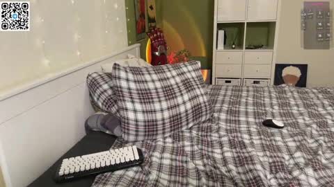 Vlad Dinovich online show from March 2025 04:55:02 PM