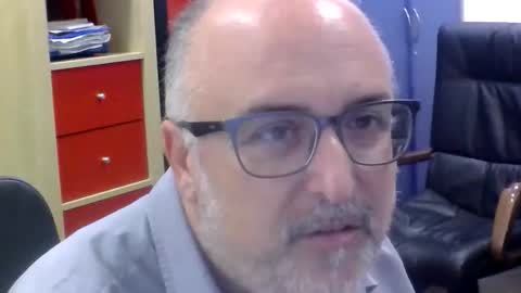 volpi72 online show from October 2025 05:58:02 PM