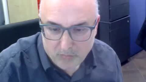 volpi72 online show from February 2026 07:21:01 PM