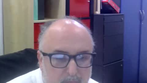 volpi72 online show from March 2026 06:23:01 PM