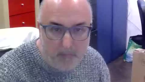 volpi72 online show from April 2026 06:35:01 PM