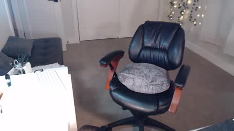 Von B online show from February 2025 05:16:01 AM