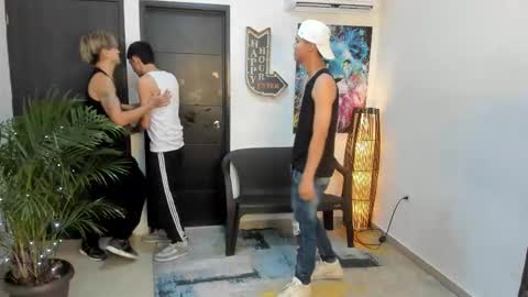 voyeurism_guys online show from September 2025 11:10:02 PM