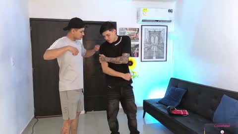 voyeurism_guys online show from April 2026 11:31:02 PM