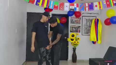Snapshot of voyeurism_guys chatting on June 2026 10:34:02 PM voyeurism_guys online show from June 2026 10:34:02 PM