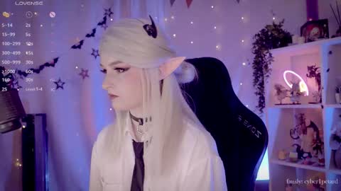 vronnier online show from November 2025 12:49:02 PM