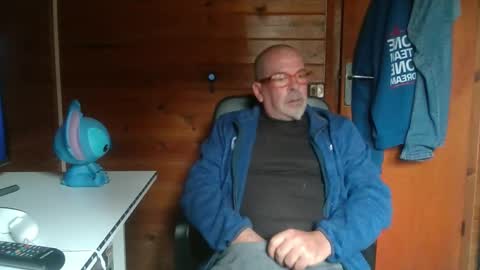 oscar online show from March 2025 10:43:02 AM