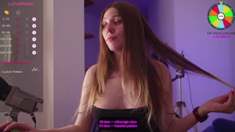 Snapshot of vundersex chatting on January 2025 06:40:02 PM Eva and Franklin online show from January 2025 06:40:02 PM