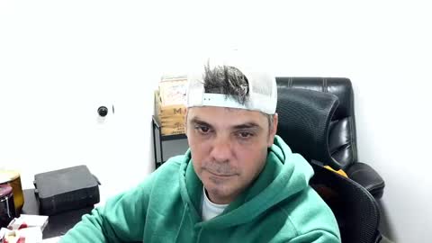 Snapshot of vvankers chatting on November 2025 02:24:02 AM vvankers online show from November 2025 02:24:02 AM