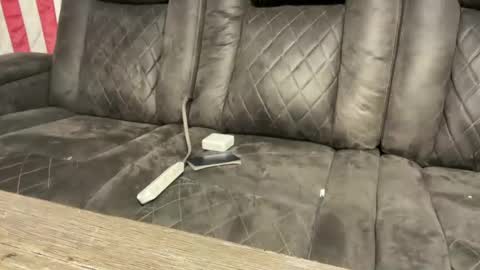 Snapshot of vveejay48826 chatting on October 2025 07:38:02 AM vveejay online show from October 2025 07:38:02 AM