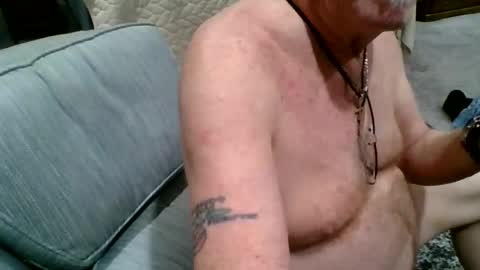 w3llbit online show from February 2026 04:41:02 AM