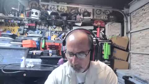 wakesblowinclouds online show from October 2025 08:02:02 AM