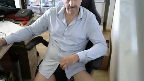 waldo7267 online show from April 2026 07:44:01 AM