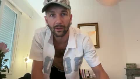 Walice online show from September 2025 01:22:01 PM