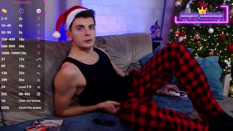 Snapshot of walt_enjoy chatting on December 2024 09:58:02 PM Walt Enjoy online show from December 2024 09:58:02 PM