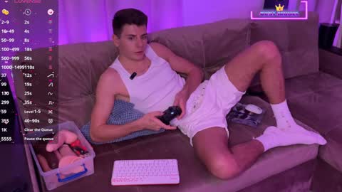 Snapshot of walt_enjoy chatting on February 2025 10:36:02 PM Walt Enjoy online show from February 2025 10:36:02 PM